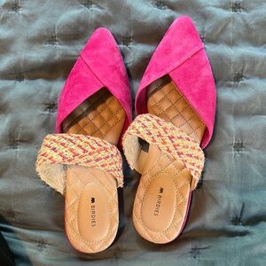 Birdies the swan fuchsia slides